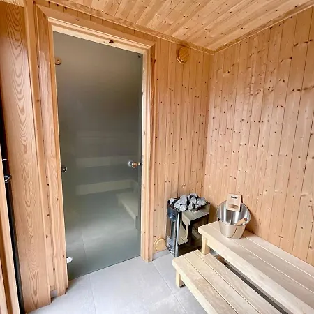 Atlantic Panorama Lofoten Alpstuga Leknes